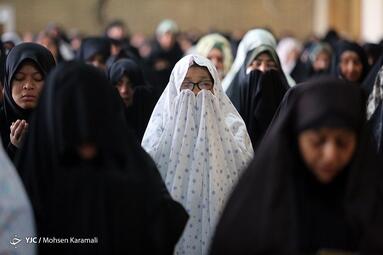 اقامه نماز عید قربان در حرم حضرت معصومه(س)