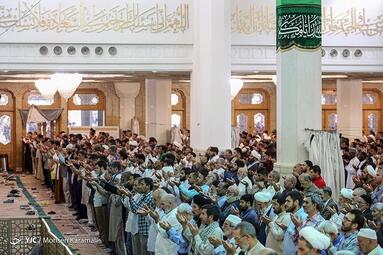 اقامه نماز عید قربان در حرم حضرت معصومه(س)