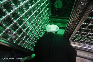 غبار روبی ضریح حرم شاه عبدالعظیم (ع)