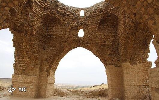 رج دیواره ها در پیرامون آتشکده گره نشاندهنده یک محوطه ارزشمند در دوره ساسانیان است