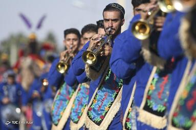 کاروان نمادین کربلا در خمینی شهر