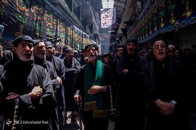 عزاداری تاسوعای حسینی (ع) در حسینیه همدانی‌ها