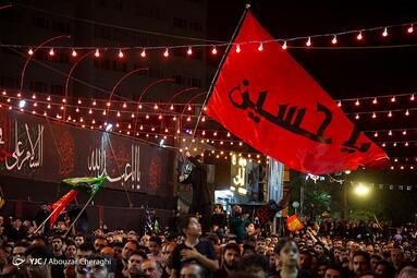 عزاداری شب عاشورا در هیئت ریحانه الحسین (س)