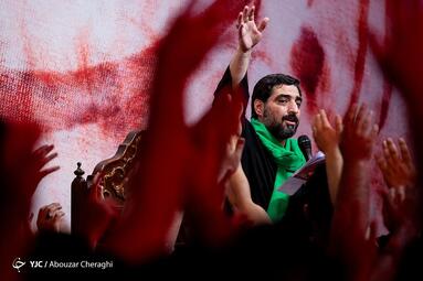 عزاداری شب عاشورا در هیئت ریحانه الحسین (س)