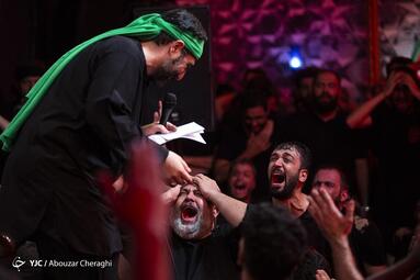 عزاداری شب عاشورا در هیئت ریحانه الحسین (س)