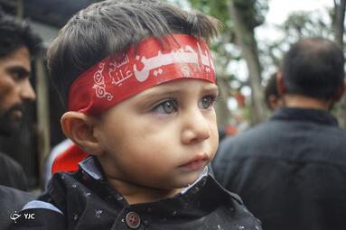 راهپیمایی سنتی روی قایق در کشمیر