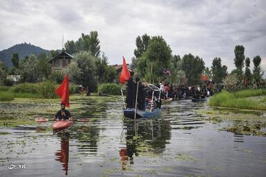 راهپیمایی سنتی روی قایق در کشمیر