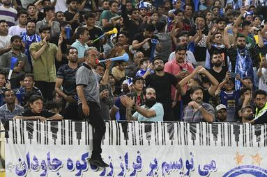 لیگ برتر فوتبال کشور / سپاهان اصفهان ۱ - استقلال تهران ۰