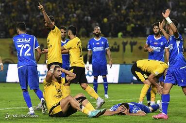 لیگ برتر فوتبال کشور / سپاهان اصفهان ۱ - استقلال تهران ۰