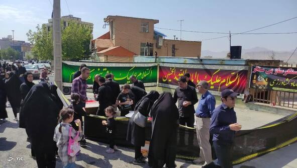 خدمات رسانی موکب شهدای سنگر ساز بی سنگر در پیاده روی جاماندگان اربعین حسینی در شهرکرد