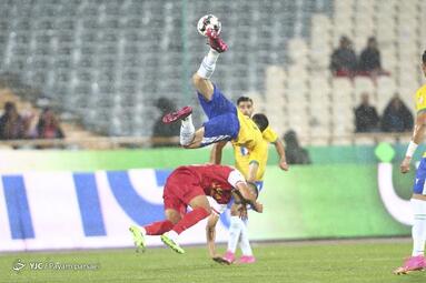 لیگ برتر فوتبال کشور / پرسپولیس ۲ - صنعت نفت ۲