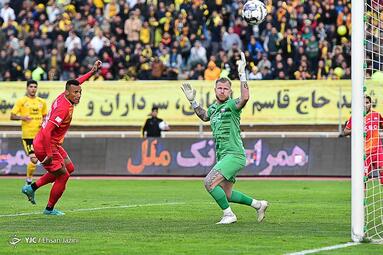 لیگ برتر فوتبال کشور / سپاهان ۳ - فولاد ۱