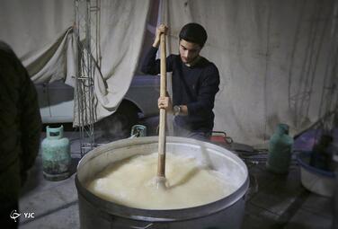 پُخت ۴۰ دیگ حَلیم نذری در همدان