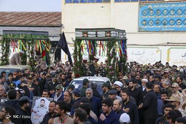 تشییع پیکر شهید مدافع امنیت «حسن بابانیا» همراه با شهدای گمنام در رشت