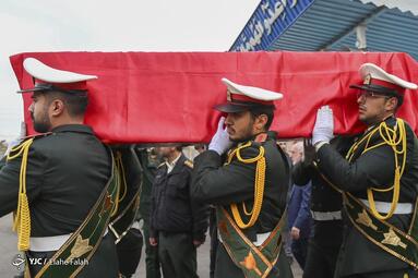 تشییع پیکر شهید مدافع امنیت «حسن بابانیا» همراه با شهدای گمنام در رشت