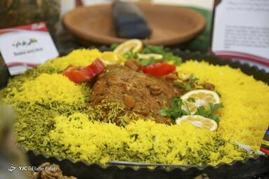 جشنواره خوراک در آستانه روز رشت