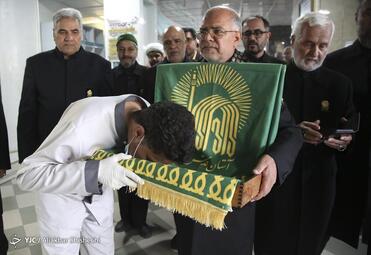 عیادت خدام آستان قدس رضوی از مجروحین حادثه تروریستی کرمان