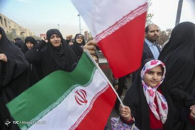 راهپیمایی مردم تهران در محکومیت حادثه تروریستی کرمان