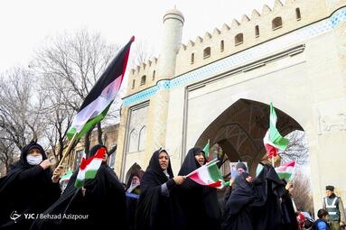 راهپیمایی مردم تبریز در محکومیت حادثه تروریستی کرمان