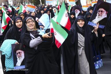 راهپیمایی مردم تبریز در محکومیت حادثه تروریستی کرمان