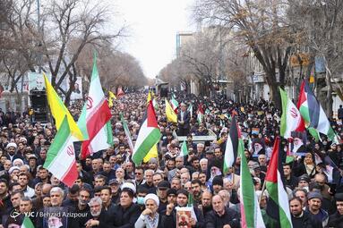 راهپیمایی مردم تبریز در محکومیت حادثه تروریستی کرمان