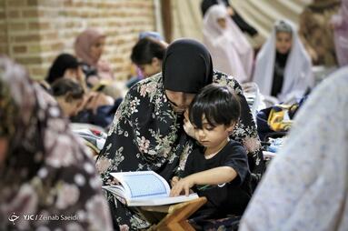 مراسم اعمال ام داوود معتکفین در همدان
