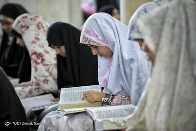 مراسم اعمال ام داوود معتکفین در همدان