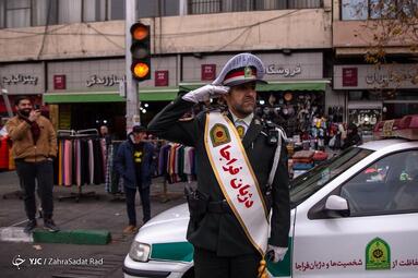 رژه موتور سواران در سالروز ورود امام خمینی (ره) به تهران