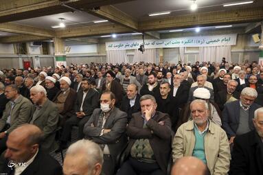 دیدار مسئولان نظام و سفرای کشور‌های اسلامی با رهبر انقلاب
