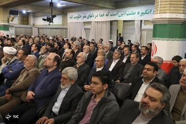 دیدار مسئولان نظام و سفرای کشور‌های اسلامی با رهبر انقلاب
