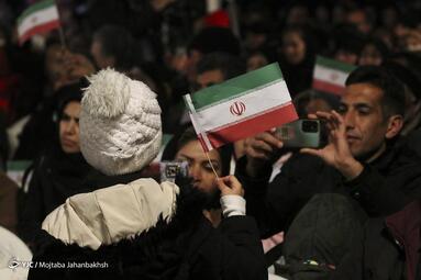 مراسم نور افشانی و جشن پیروزی انقلاب اسلامی در اصفهان