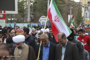 راهپیمایی چهل و پنجمین سالروز پیروزی انقلاب اسلامی در کرمان