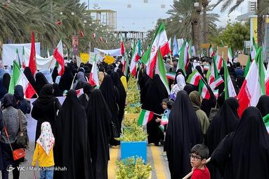 راهپیمایی چهل و پنجمین سالروز پیروزی انقلاب اسلامی در کیش