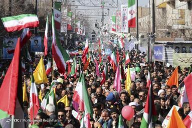 راهپیمایی چهل و پنجمین سالروز پیروزی انقلاب اسلامی در زنجان