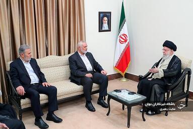 دیدار آقای اسماعیل هنیه رئیس دفتر سیاسی حماس و آقای زیاد النخالة دبیرکل جنبش جهاد اسلامی فلسطین با رهبر انقلاب اسلامی 