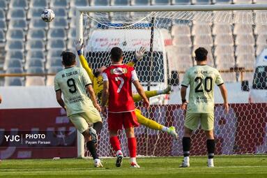 لیگ برتر فوتبال / پرسپولیس - تراکتور