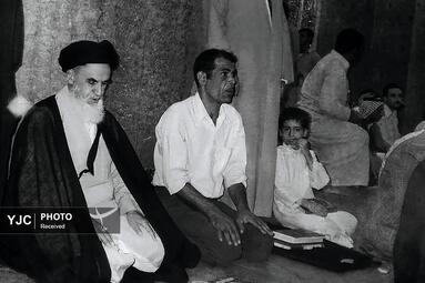 عکس حضرت امام خمینی (ره) در شهر نجف اشرف
