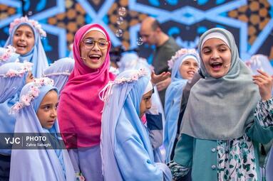 پشت صحنه برنامه تلویزیونی «جشن فرشته ها»