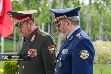 دیدار وزرای دفاع ایران و تاجیکستان