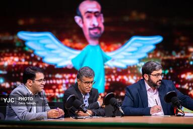 بازدید معاون سیما از پشت صحنه برنامه «قندپهلو»