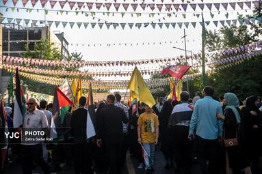 مهمونی ۱۰ کیلومتری غدیر با شعار «ایران ذوالفقار علی»