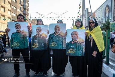 مهمونی ۱۰ کیلومتری غدیر با شعار «ایران ذوالفقار علی»