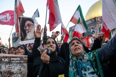 مهمونی ۱۰ کیلومتری غدیر با شعار «ایران ذوالفقار علی»