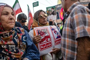 مهمونی ۱۰ کیلومتری غدیر با شعار «ایران ذوالفقار علی»