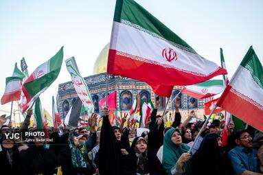 مهمونی ۱۰ کیلومتری غدیر با شعار «ایران ذوالفقار علی»