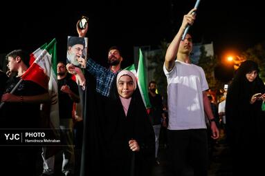 تجمع خودجوش مردمی در میدان فلسطین تهران در اعتراض به یاوه گویی‌های ترامپ