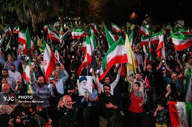 تجمع خودجوش مردمی در میدان فلسطین تهران در اعتراض به یاوه گویی‌های ترامپ