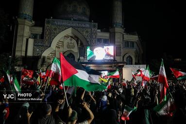 تجمع خودجوش مردمی در میدان فلسطین تهران در اعتراض به یاوه گویی‌های ترامپ