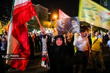 تجمع خودجوش مردمی در میدان فلسطین تهران در اعتراض به یاوه گویی‌های ترامپ