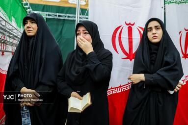 آیین تشیع پیکر شهدای ساختمان شیشه‌ای صدا و سیما
